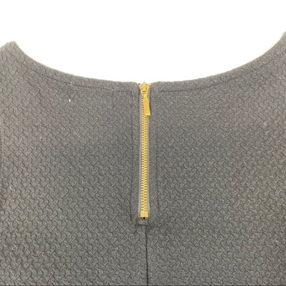 Black textured shell with back zip NWT - S - Picture 8 of 10